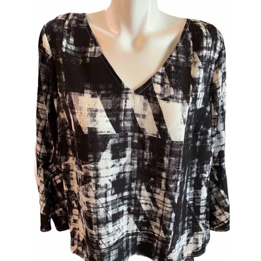 Rebel Wilson Blouse Top Size Black White Herringbone 0X NWT $89